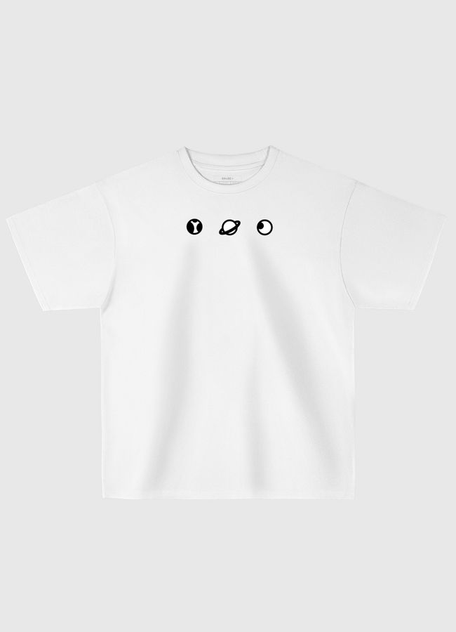 نحو الفضاء✨ - Oversized T-Shirt