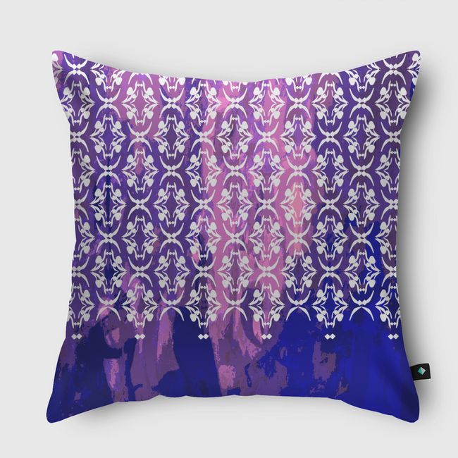 نور - Throw Pillow