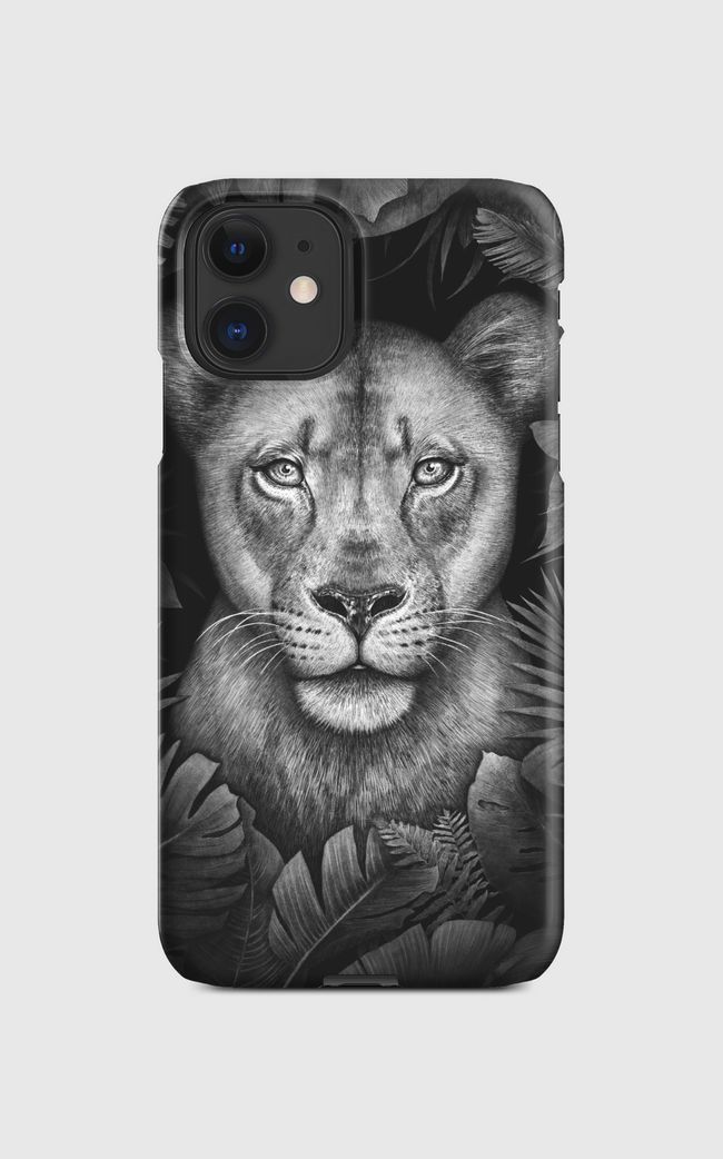 Lioness in tropical leaves - Regular Case