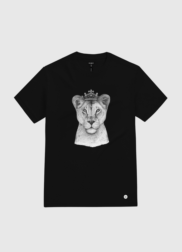 Queen lioness White Gold T-Shirt