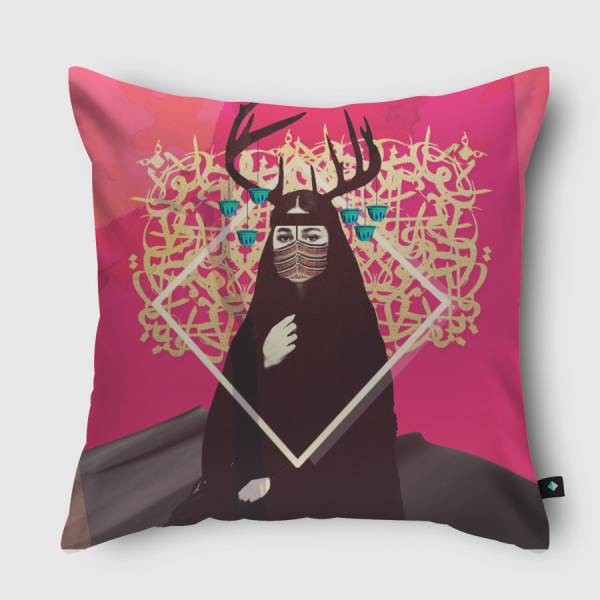 bint alarab Throw Pillow