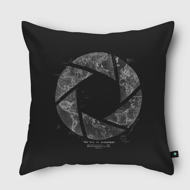 Traveling Lens - Throw Pillow