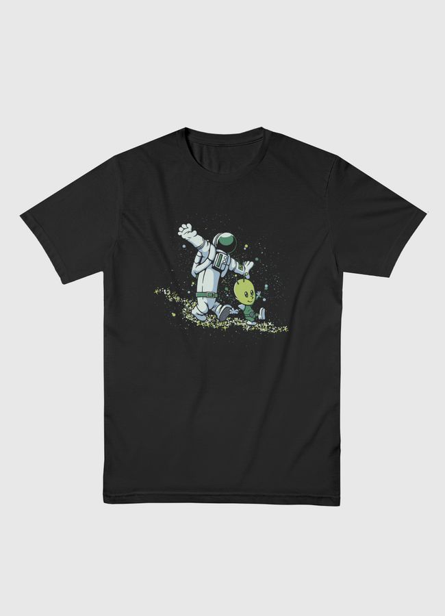 Chasing Stars Alien - Men Basic T-Shirt